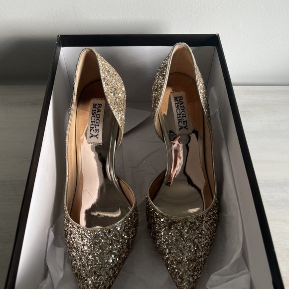 Badgley Mischka Daisy II Half d'Orsay Pump - Picture 11 of 13
